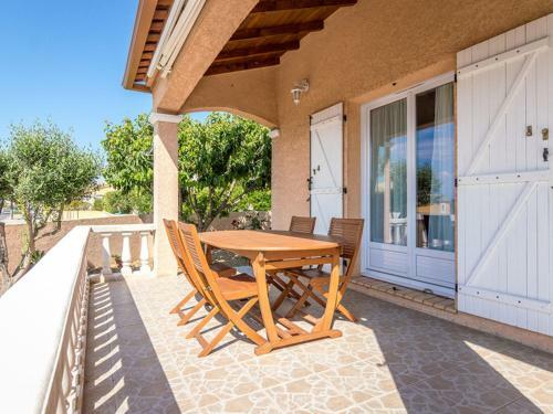 Maison M�ze, 4 Pi�ces, 6 Personnes - Fr-1-604-19