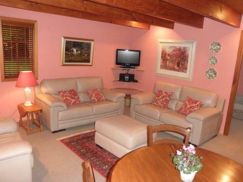 Bed & Breakfast Trelawn Place