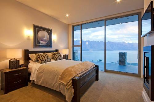 Villa Aspen House
