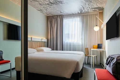 Hotel Ibis Montlhery Paris Sud