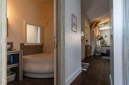 Sumptuous House Close To The Com�die