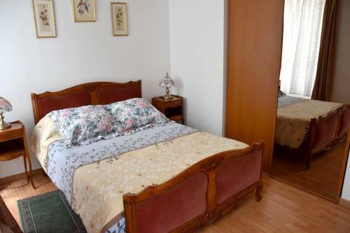 Apartment With 2 Bedrooms In Morlaix