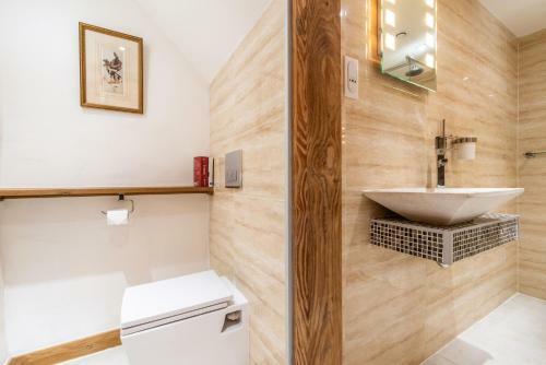 Ferme de Margot Morzine - By Emerald Stay
