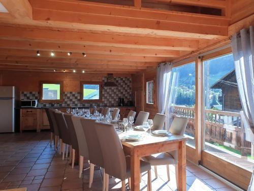 Chalet Les Charmettes Morzine Mc46