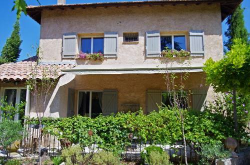 Apartamento Charming Provencal Villa With Swimming Pool