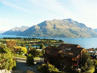 Bed & Breakfast Balmoral Lodge