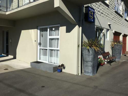 Aldan Lodge Motel