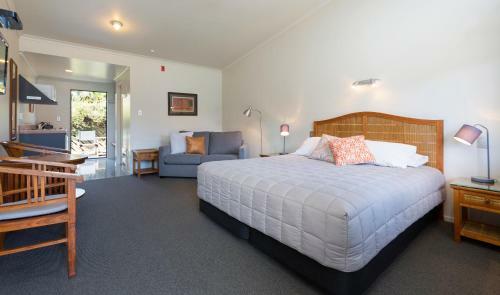 Beach House Motel