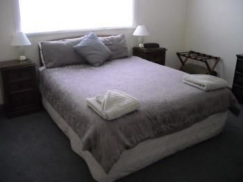 Admirals Lodge B&B