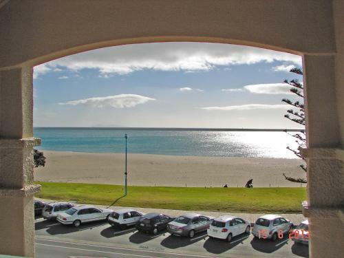 Apartamentos Pavilion Beachfront Luxury Accommodation