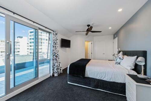 Apartamentos Pavilion Beachfront Luxury Accommodation