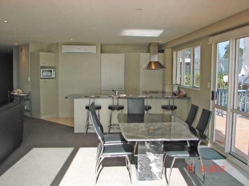 Apartamentos Pavilion Beachfront Luxury Accommodation