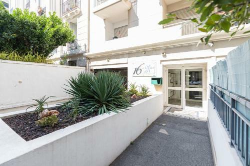 Apartamento Comfortable 1 Bdr Downtown - AC & Parking