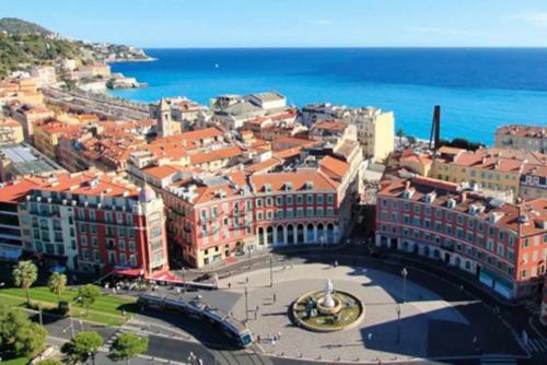 Apartment With 2 Bedrooms In Nice With Wifi