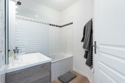 Apartamento Smartbnb - Appt 2 Pi�ces Dernier �tage - Terrasse - Parking