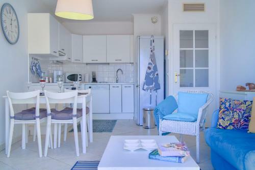 Apartamento Risso - A Modern One Bedroom With Pool