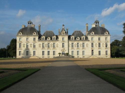 Charming Mobile Home In The Loire Valley