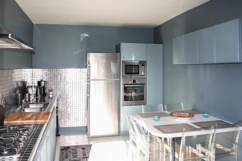 Paluel Chateau Sleeps 21 With Pool And Wifi