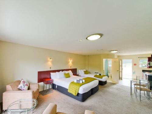 Avenue Motor Lodge