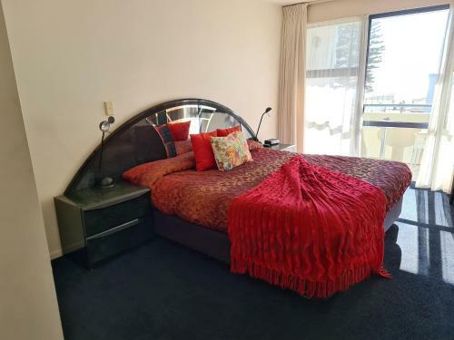 Aparthotel Oceanside Resort & Twin Towers