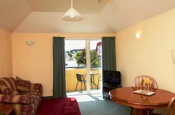 Motel Birchwood Manor