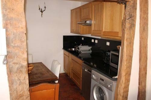 Gregoire Apartment