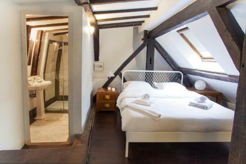 Gregoire Apartment