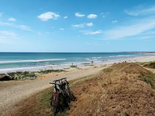 Holiday Home Les Volets Rouges - Peu101