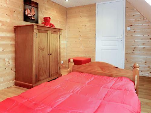 Holiday Home Les Volets Rouges - Peu101