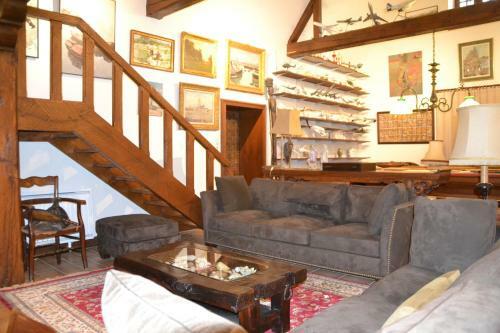 La Long�re Sous Les Pins