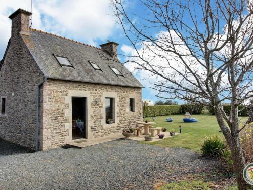 G�te Ploubazlanec, 3 Pi�ces, 4 Personnes - Fr-1-536-105