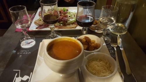 Hotel Le Grillon