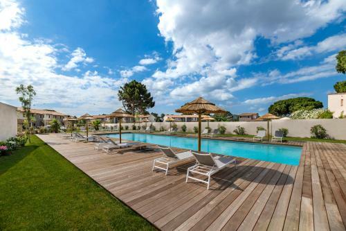 Aparthotel Calarossa Bay Resort