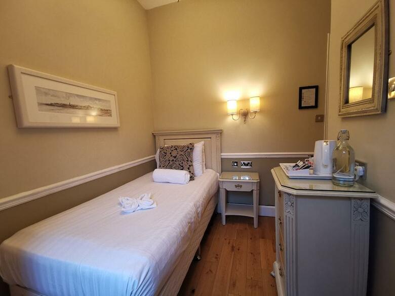 Lairg Hotel