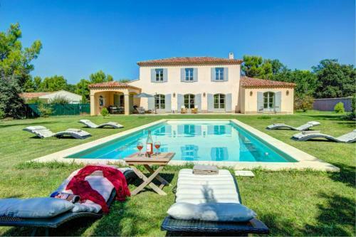 Saint-didier Villa Sleeps 9 Pool Wifi