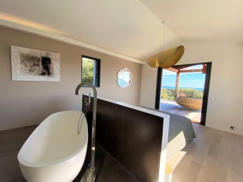 Villa de Luxe Vue Mer Et Piscine