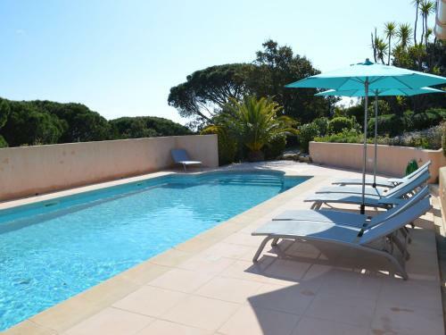 Bright Villa In Sainte-maxime With Private Pool