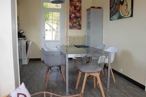 Grande Et Agr�able Maison Hilairoise
