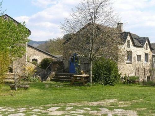 Hostal Gites De La Fabar�de