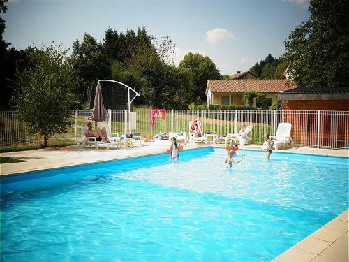 Holiday Home- Manoir
