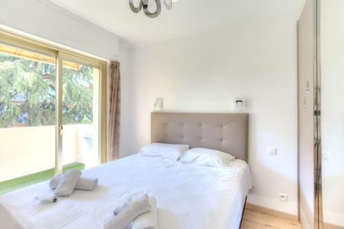 Apartamento Cros Saint Hubert Furnished Flat
