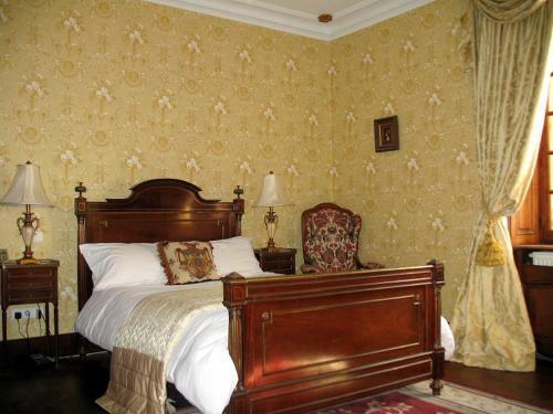 Saint-martin-de-riberac Chateau Sleeps 16 Pool Wifi