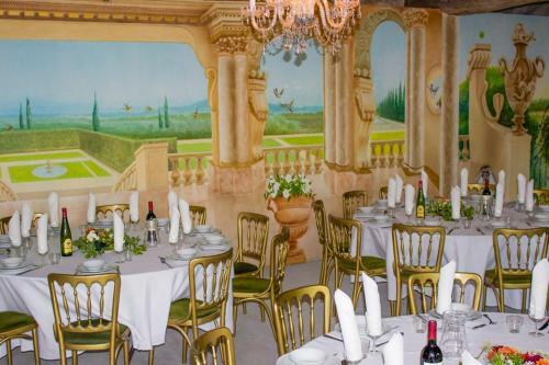 Saint-martin-de-riberac Chateau Sleeps 16 Pool Wifi