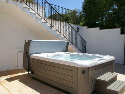 Wonderful Villa In Saint-paul-en-foret With Sauna