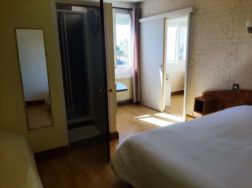Hotel Home Des Pins Sarl