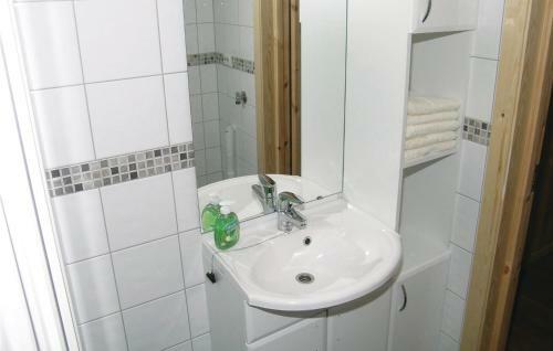Holiday Home Ikornnes Hytte