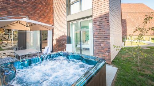Apartamento C�t� Jardin Avec Jacuzzi Privatif