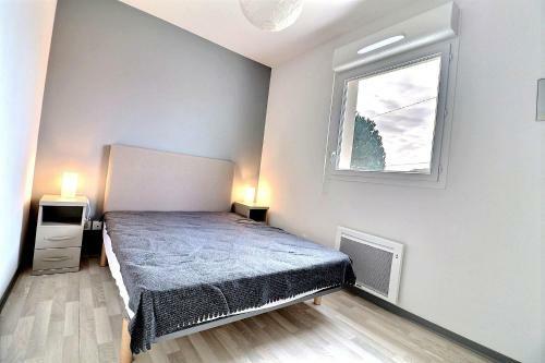 Villa Dans R�sidence R�cente - V06