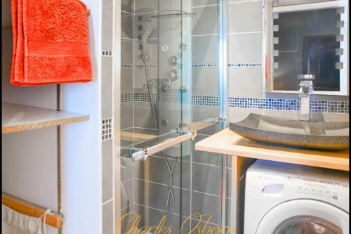 Charming Apartment With Sea View For 3 People