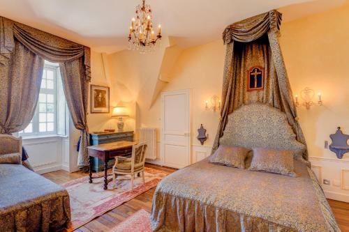 Tamerville Chateau Sleeps 15 Pool Wifi